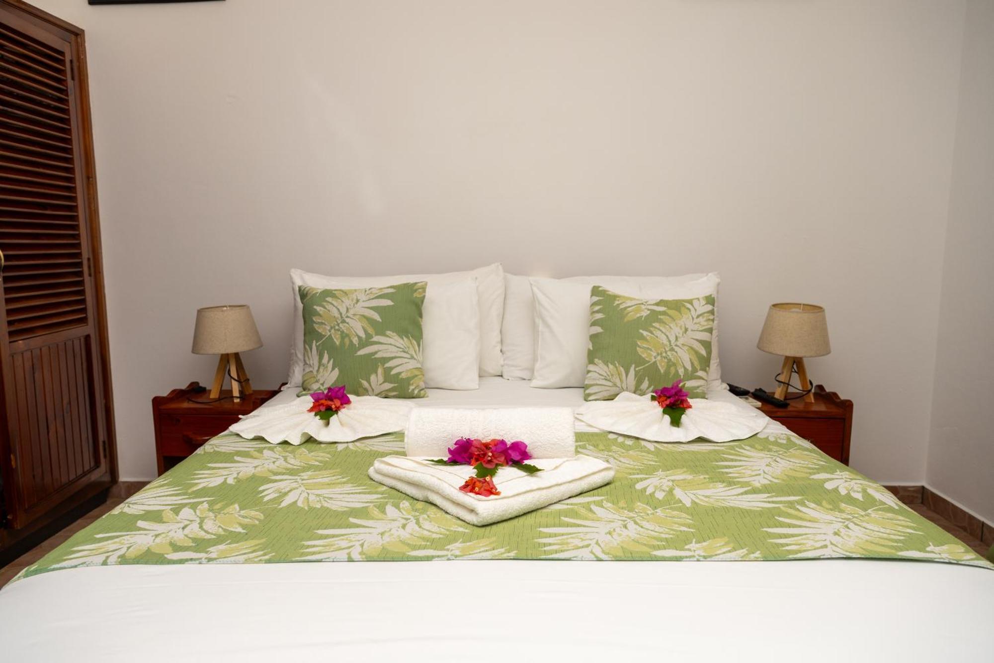 Pension Hibiscus La Digue Εξωτερικό φωτογραφία